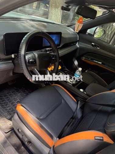 Ford Territory Trắng 5 chỗ 4392 km