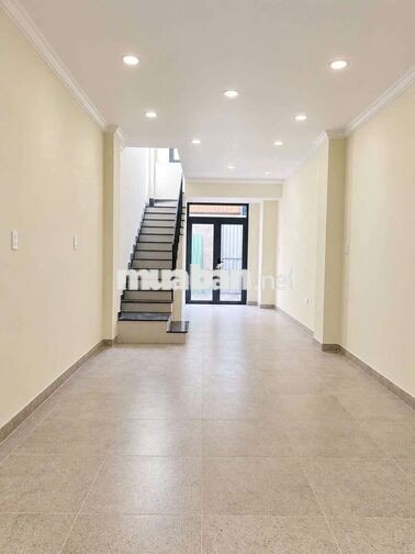 NHÀ HUỲNH VĂN BÁNH, 55M2, 4 TẦNG, Ô TÔ NGỦ NHÀ, NHỈN 8 TỶ TL