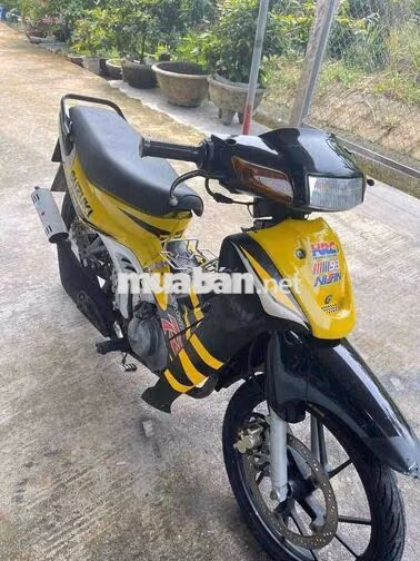 Suzuki Satria 2000 Vàng đen 6 số máy móc ngon