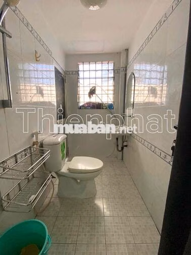 Nguyên căn 2PN hẻm trần xuân soạn gần LVB