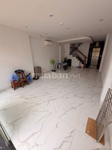 CHO THUÊ NHÀ MẶT ĐƯỜNG PHỐ TRẦN QUÝ CÁP - ĐỐNG ĐA - HÀ NỘI