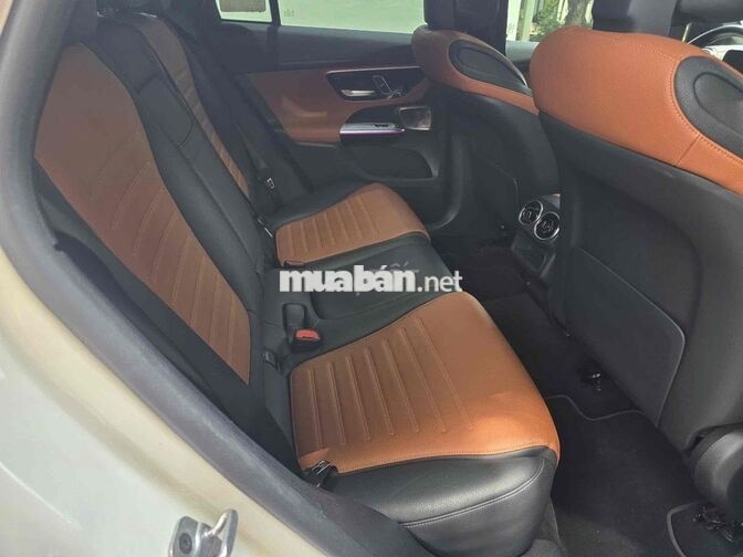 GLC300 Allnew sx 2023 Lướt 36.000km