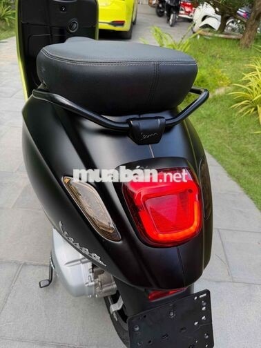 Vespa 125 Tech 2025 Đen siêu lướt Hỗ trợ góp