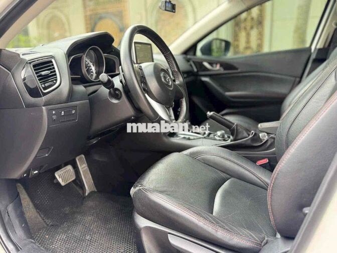 Mazda Mazda 3 2015 Trắng
