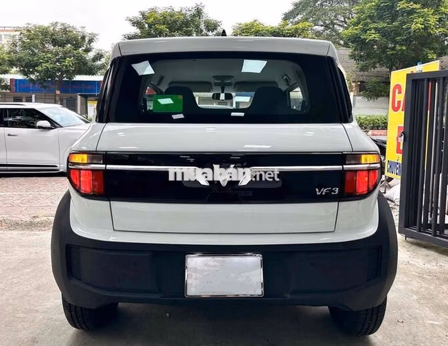 Vinfast VF3 2025 Trắng 10.000km Mua Pin