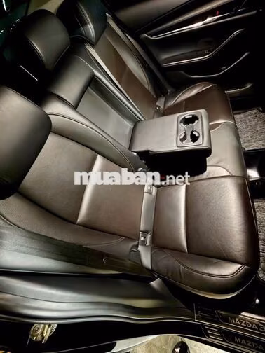 Mazda Mazda 3 1.5L Luxury 2023 Đen 53.300 km