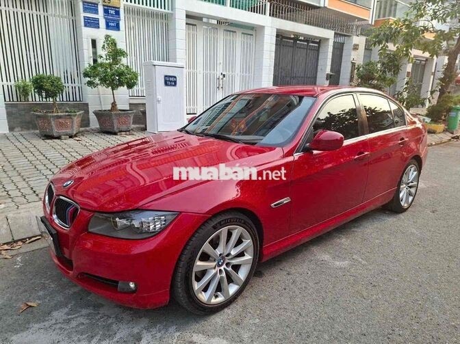 BMW 320i 2011 Đỏ