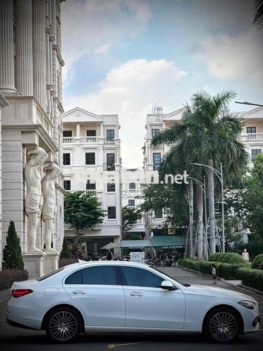 . #Mercedes_C200