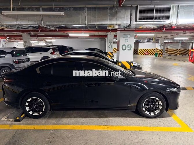 Mazda Mazda 3 1.5L Luxury 2023 Đen 53.300 km
