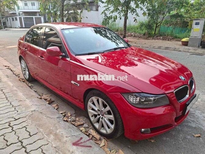 BMW 320i 2011 Đỏ