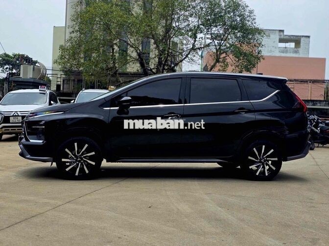 Mitsubishi Xpander Premium 2025 Đen 2.000 km