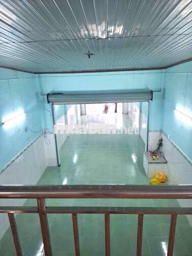 cho thuê nhà rộng trống suốt gác lửng mới tinh hẻm xe tải ngay ngã 5vl