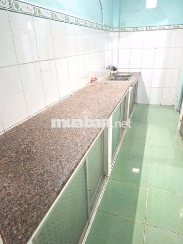 cho thuê nhà rộng trống suốt gác lửng mới tinh hẻm xe tải ngay ngã 5vl