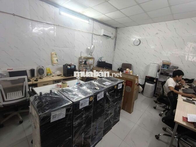 kho rộng thoáng, sáng sủa, hẻm 5 tấn