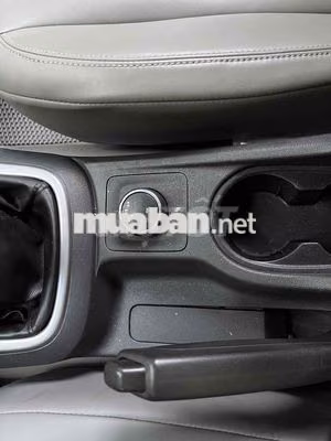 Chevrolet Colorado 2015 số sàn 2 cầu