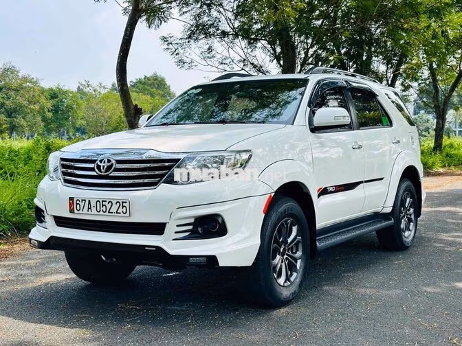 Toyota Fortuner 2016 01 Cầu Xăng Tự động Trắng