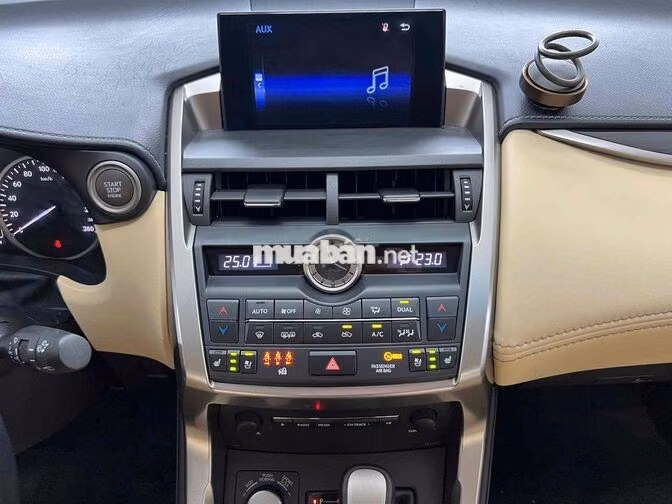 Lexus NX 200t 2015