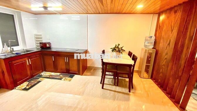 CHO THUÊ CĂN HỘ 2 PN FULL NỘI THẤT CÓ CỬA SỔ P8 GIÁ 7 TRIỆU/THÁNG