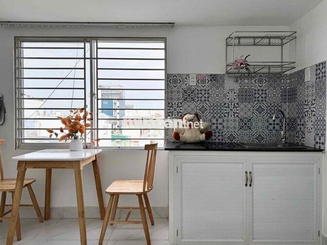 TRỌ CHO THUÊ DH CÔNG THƯƠNG CỬA SỔ, RỘNG THANG MÁY-TÂN KỲ TÂN QUÝ