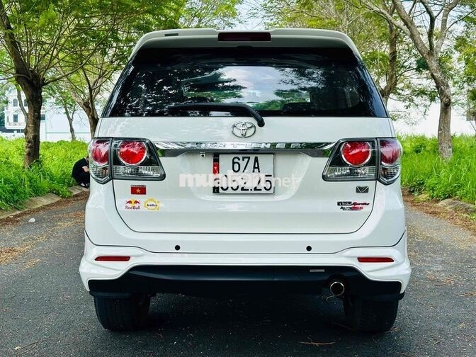 Toyota Fortuner 2016 01 Cầu Xăng Tự động Trắng