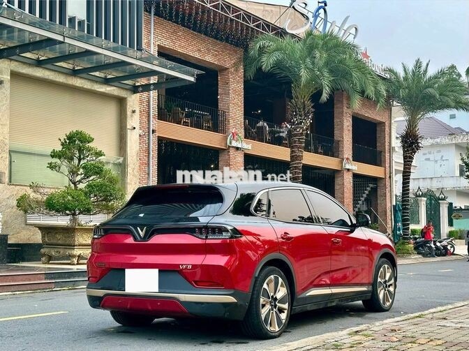 VINFAST VF8 PLUS 2024 PIN MUA SẠC KGH XE GIA ĐÌNH