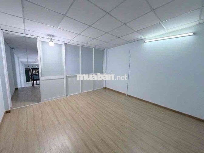 Cho thuê nhà hẻm xe tải tân hương 4x20m đúc lửng giá 10tr