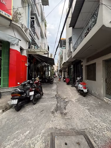 Cho thuê nhà mới đẹp 4 tầng lầu Hẻm Xe Hơi Hẻm 565 Nguyễn Trãi, P7, Q5