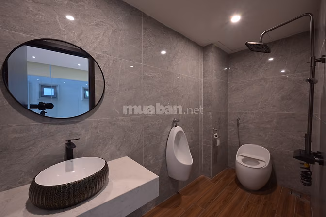 Cho thuê nhà mặt đường Tây Hồ, phường Tây Hồ (Quảng An)