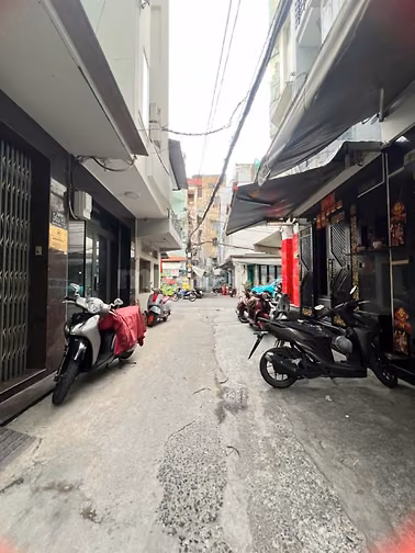 Cho thuê nhà mới đẹp 4 tầng lầu Hẻm Xe Hơi Hẻm 565 Nguyễn Trãi, P7, Q5