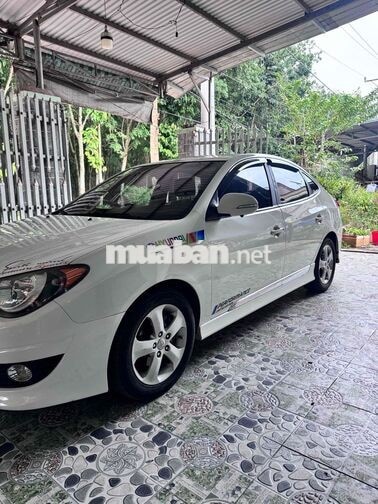 Hyundai Avante 2012 1.6AT Tự động Trắng