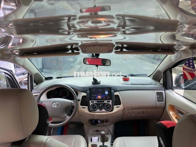Toyota Innova V 2011 Bạc 118.000 km