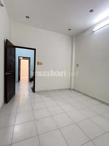 Cho thuê nhà mới đẹp 4 tầng lầu Hẻm Xe Hơi Hẻm 565 Nguyễn Trãi, P7, Q5