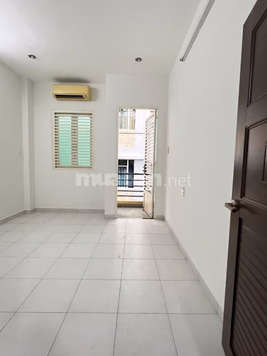 Cho thuê nhà mới đẹp 4 tầng lầu Hẻm Xe Hơi Hẻm 565 Nguyễn Trãi, P7, Q5