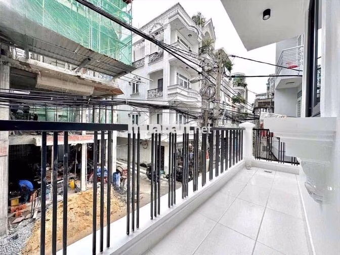 PHÒNG BAN CÔNG NGAY CV LÀNG HOA- CHÙA NGHỆ SĨ- ĐH CÔNG NGHIỆP