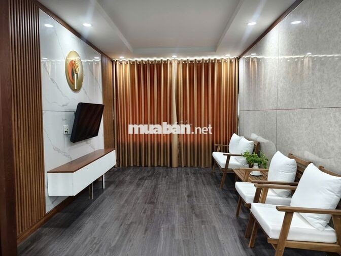 CHO THUÊ CĂN HỘ HAGL 2PN 94M2 - TẦNG TRUNG - VIEW HỒ- SẠCH ĐẸP