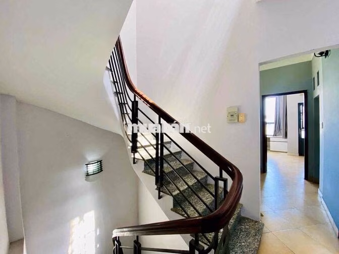 🏡NHÀ 4 TẦNG - NGAY VINCOM QUANG TRUNG - 56m2 - NỞ HẬU - CHỈ 5.6 Tỷ TL