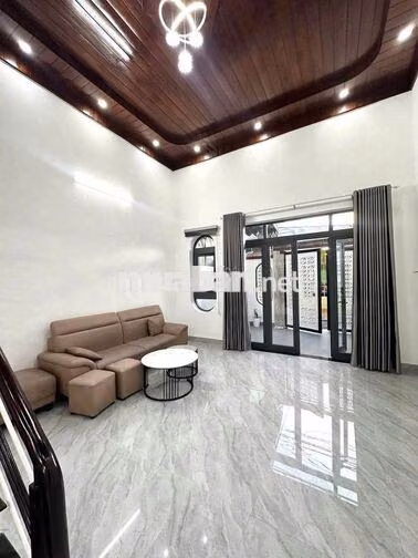 NHÀ KIỆT NGÔ CHÂN LƯU- CÓ NỘI THẤT CƠ BẢN