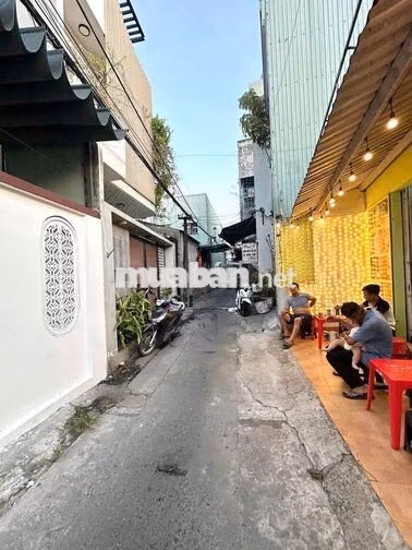 NHÀ KIỆT NGÔ CHÂN LƯU- CÓ NỘI THẤT CƠ BẢN