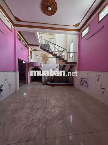 Cho thuê nhà nguyên căn ngã 3 đồng an