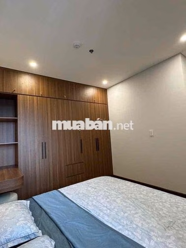 Cho Thuê căn hộ view biển, nội thất cao cấp