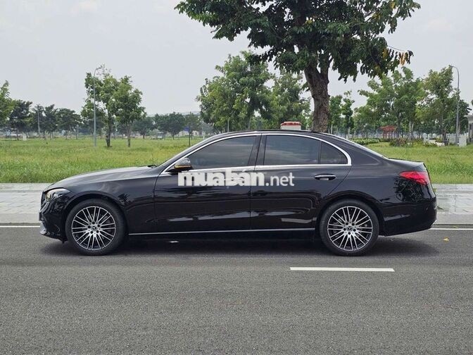 Mercedes-Benz C200 Avantgarde Plus 2023 Đen