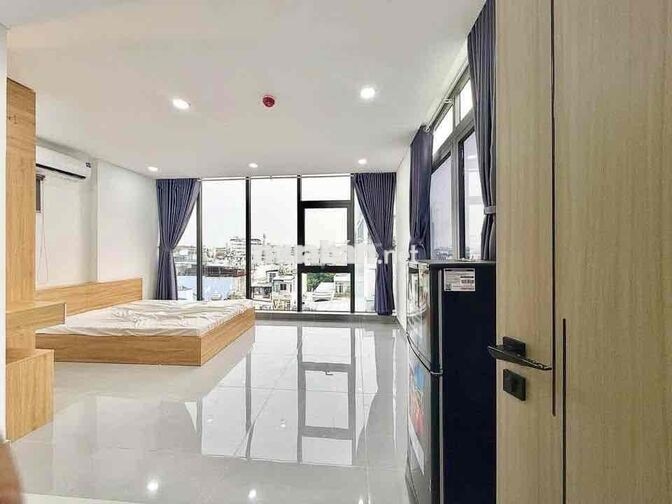 Phòng 35m2_ Studio cửa sổ lớn_ 66 Hoa Hồng ( Phan Xích Long)