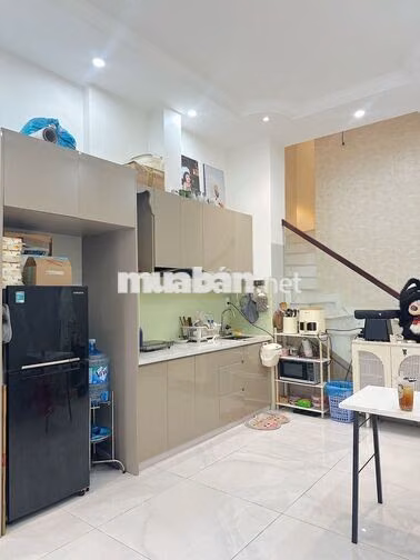 CHO THUÊ NHÀ NGUYÊN CĂN 2PN, 3WC hướng Nam