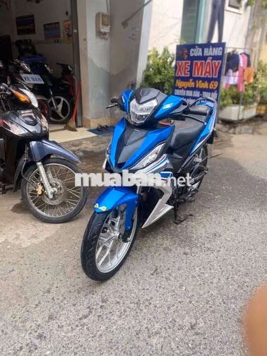 Honda Winner 150 v1 2017 Xanh trắng đen