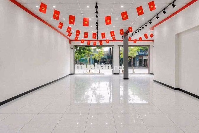 Cho thuê nhà 2 tầng mặt tiền Tôn Đức Thắng, Hòa Khánh, Liên Chiểu. Diệ