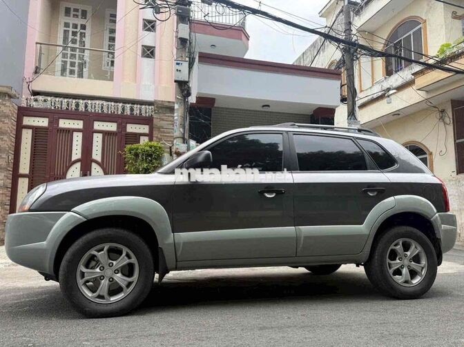 Hyundai Tucson 2009, Xám Tự động Xăng