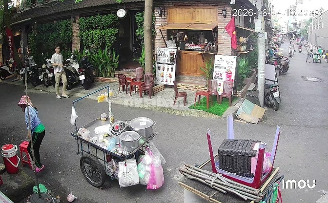 Khu bán hàng ăn uống ngay chợ văn thánh và tòa nhà pearl plaza,parkvie