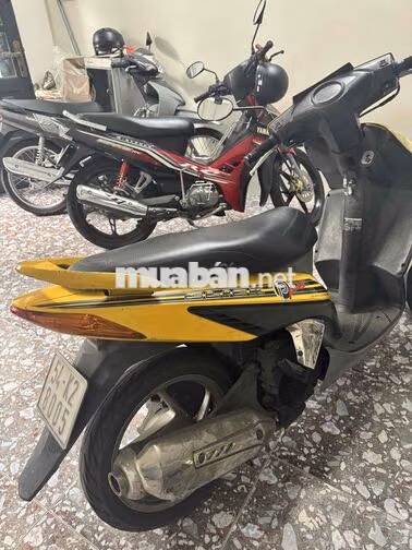 BÁN LẠI XE MÁY TAY GA HONDA CLICK 2008 vàng