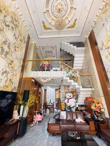 NHÀ KHU VIP_ HẺM 8M_VỈA HÈ 2 BÊN_4x15_5PN_FULL NỘI THẤT