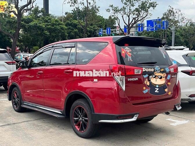 Toyota Innova Venturer 2018 Đỏ 79.000km